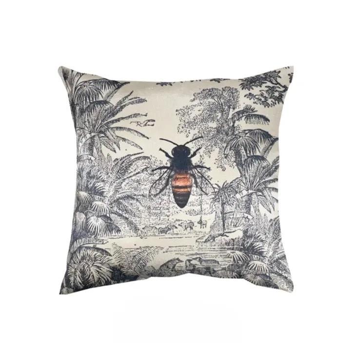 copy-of-the-yellow-hummingbird-cushion