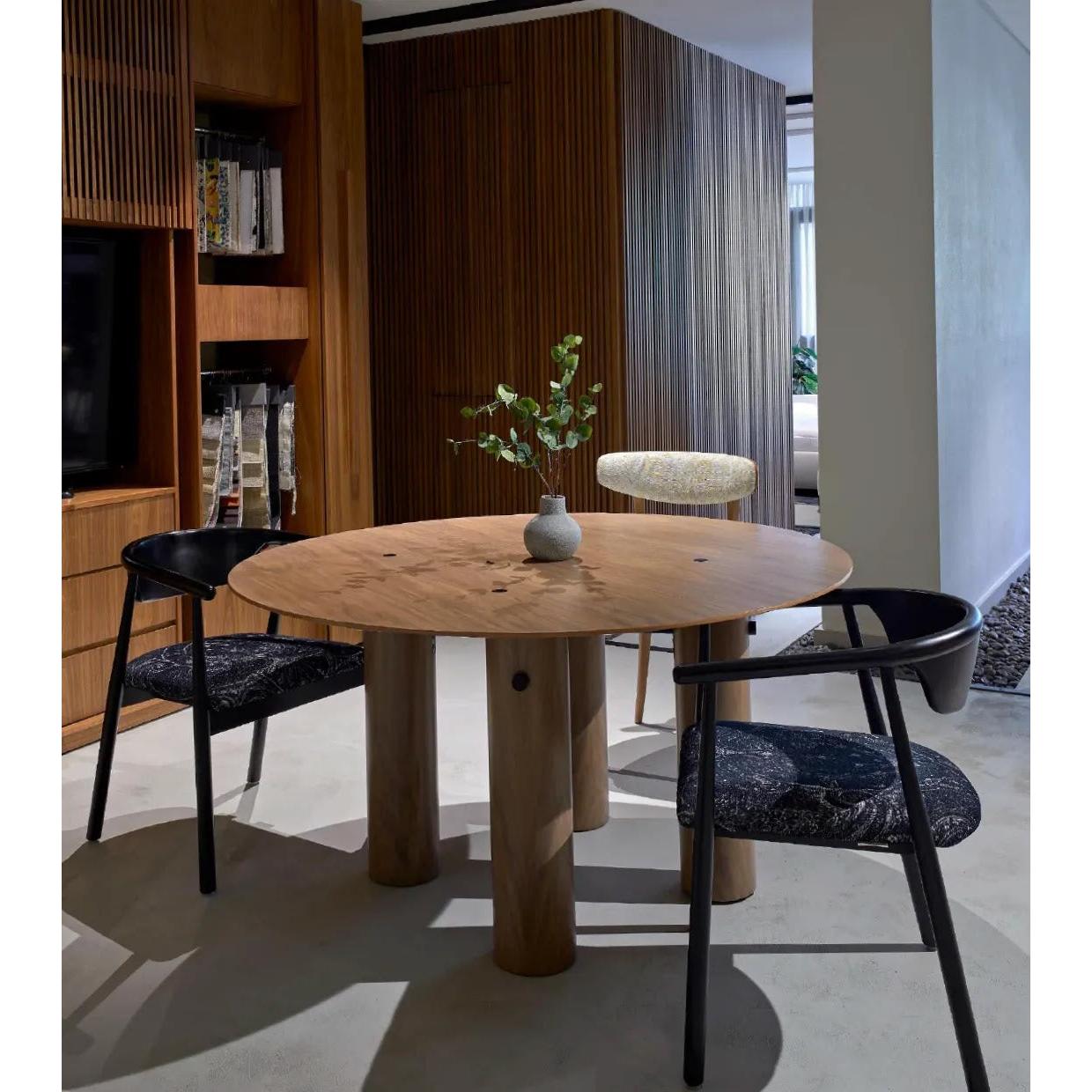 susan-dining-table
