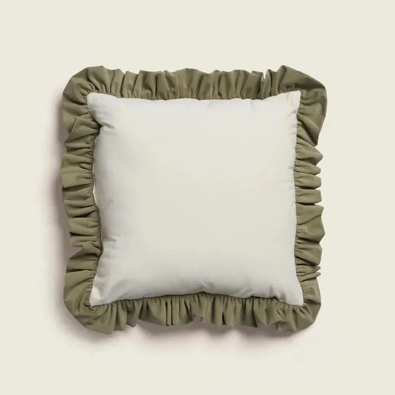 lilly-in-off-white-cushion