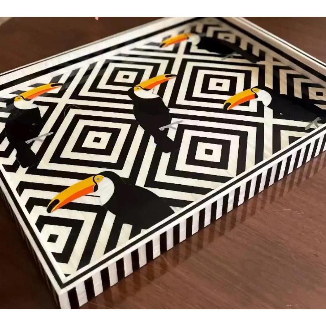 copy-of-swan-in-black-tray