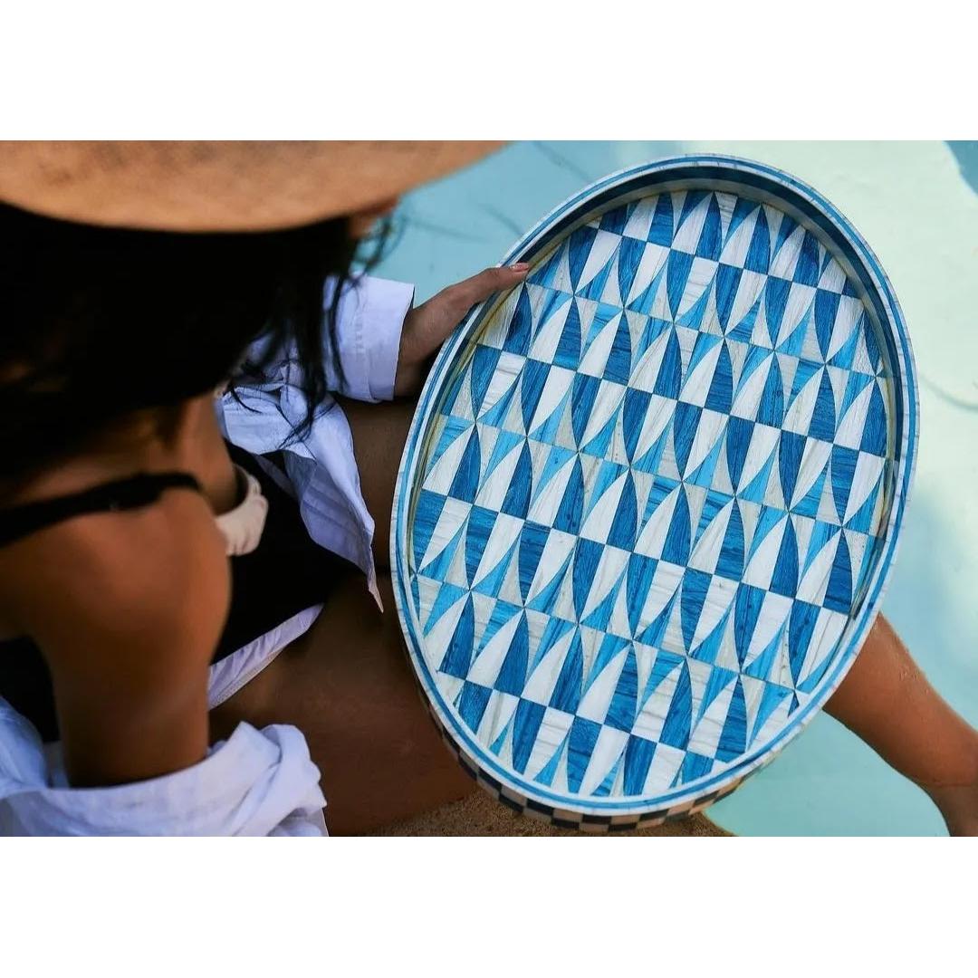 blue-oval-tray