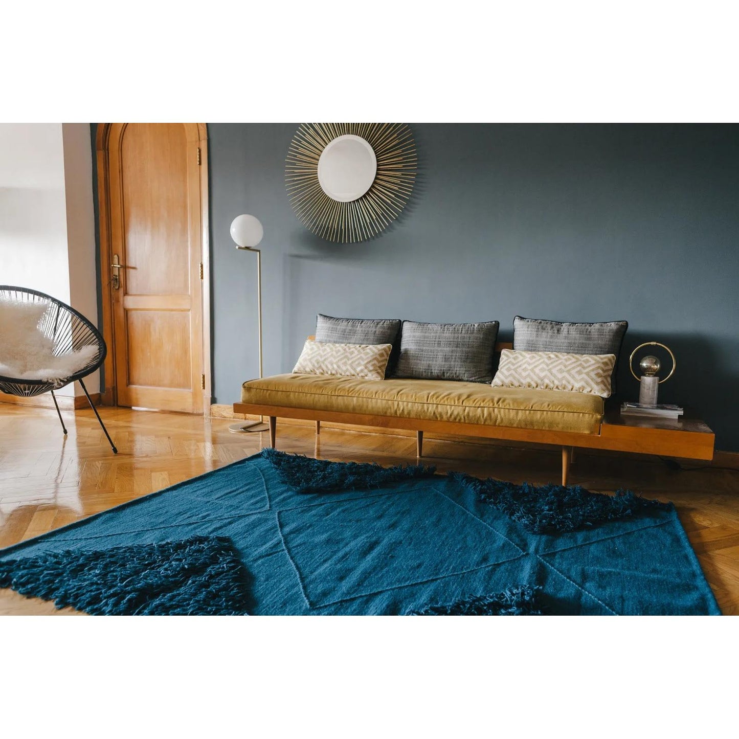 tufted-triangles-rug