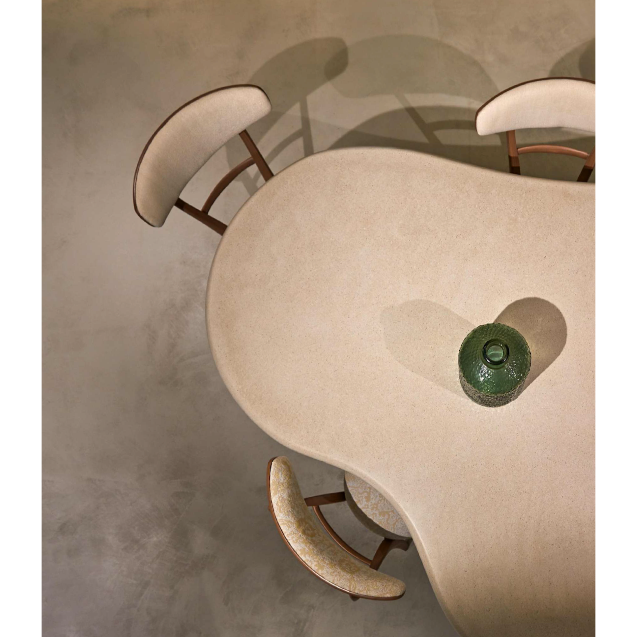 Sabina Dining Table