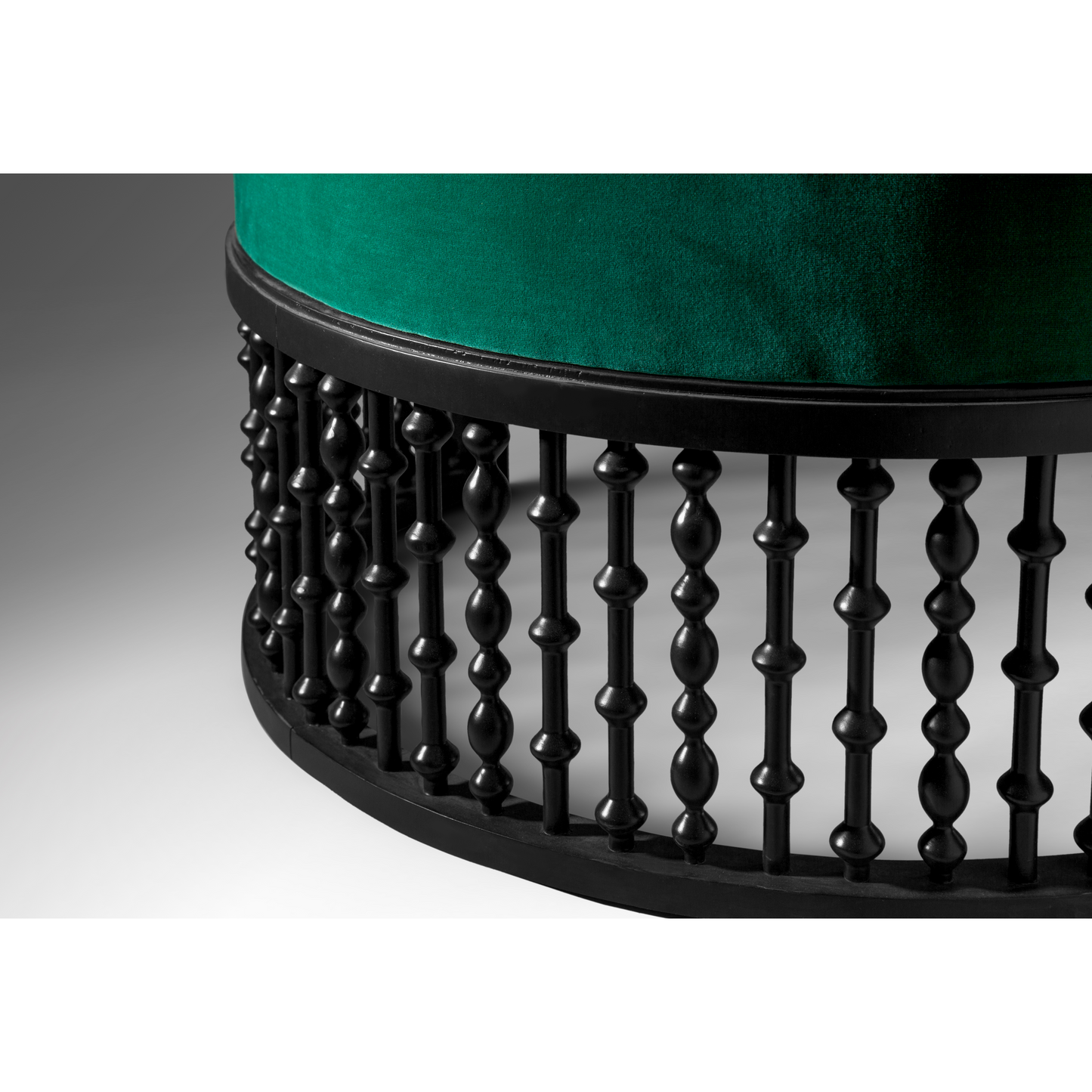 Modern Meets
Heritage - Shewekar- The Mob Collective