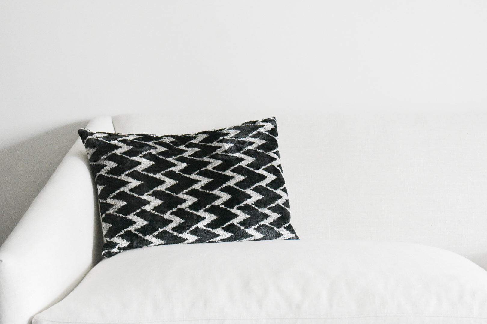 Yinyang Cushion - Maison Turk- The Mob Collective Yinyang Cushion - Maison Turk- The Mob Collective