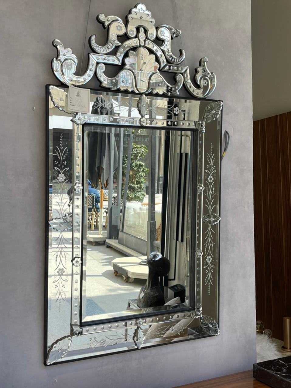 Vintage Mirror - Afkarna- The Mob Collective Vintage Mirror - Afkarna- The Mob Collective