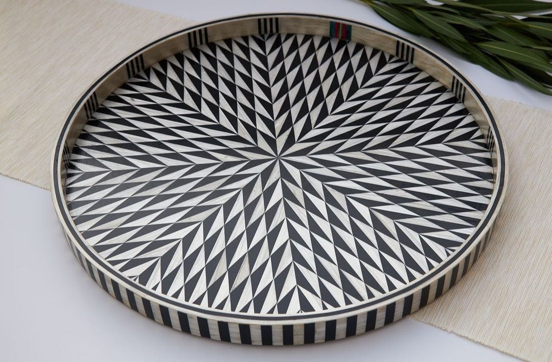 Black & White Fever Tray - Rofoof- The Mob Collective Black & White Fever Tray - Rofoof- The Mob Collective