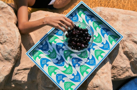 Colored Fish Tray - Rofoof- The Mob Collective Colored Fish Tray - Rofoof- The Mob Collective