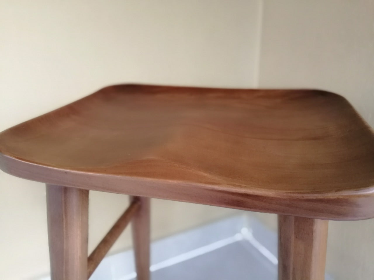 The Feel Stool - Una Palabra- The Mob Collective The Feel Stool - Una Palabra- The Mob Collective