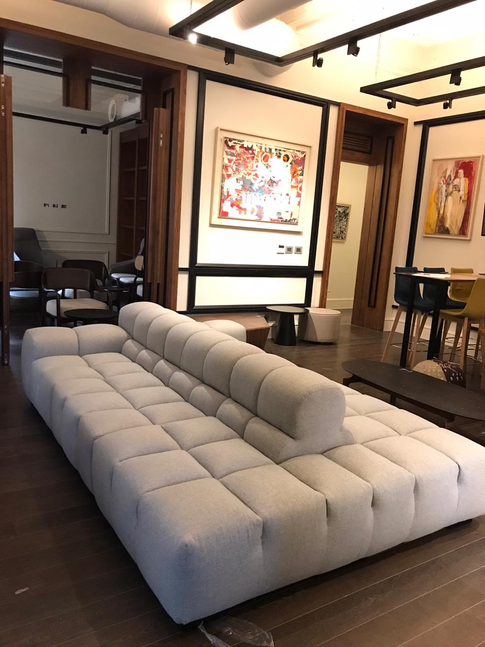 The Cube Sofa - Una Palabra- The Mob Collective