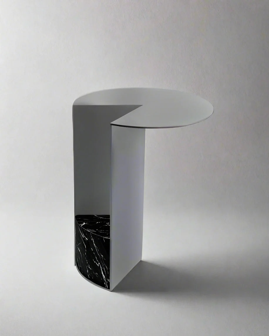 The Cantilever (Gray x Black)