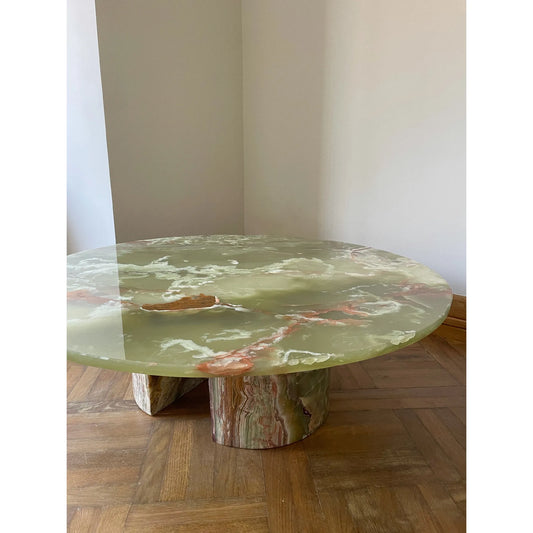 The Onyx Table - Ami- The Mob Collective