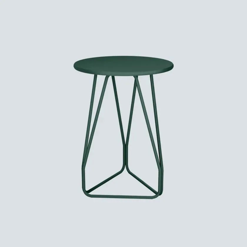 Stratto – Sculptural Metal Side Table