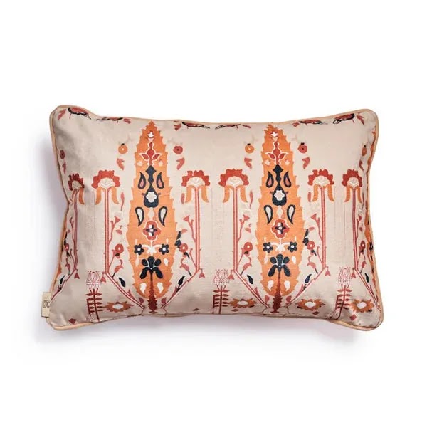 hoodo-fabric-cushion