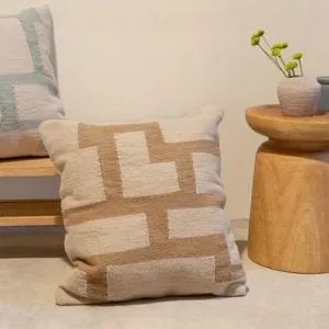 beige-tetris-cushion