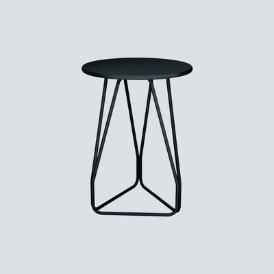 Stratto – Sculptural Metal Side Table