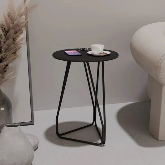 Stratto – Sculptural Metal Side Table