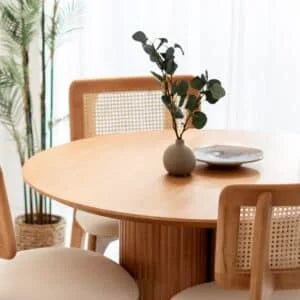 Ayla Round Dining Table