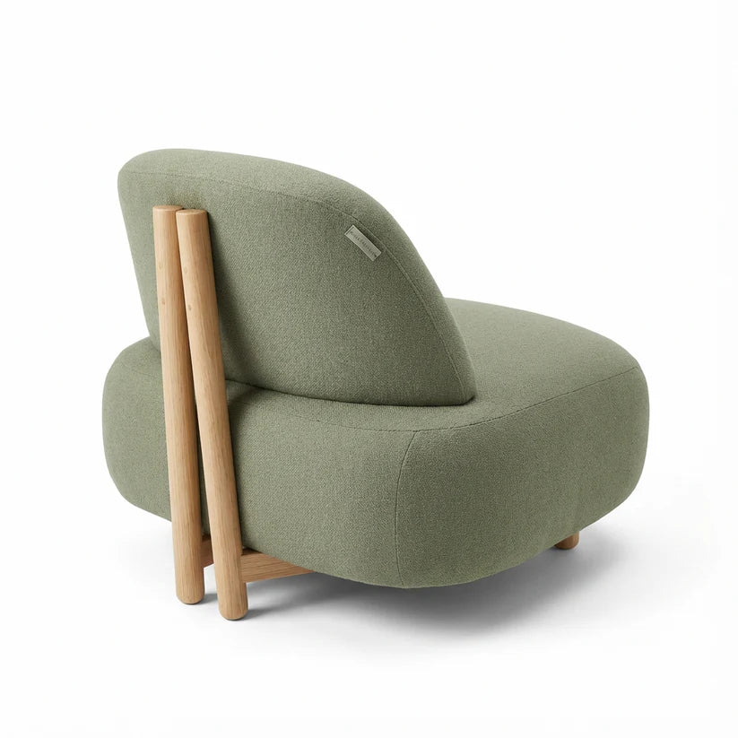 Ritzy Lounge Chair