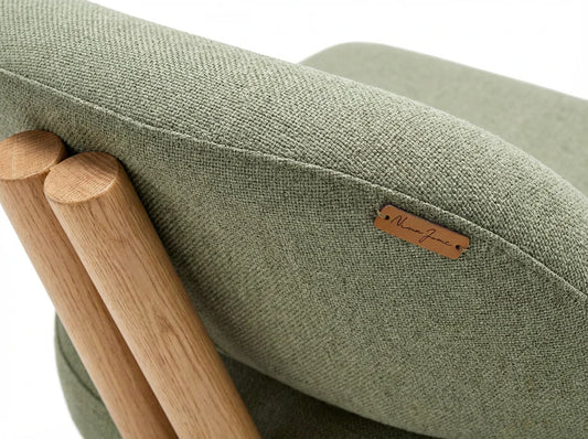 Ritzy Lounge Chair