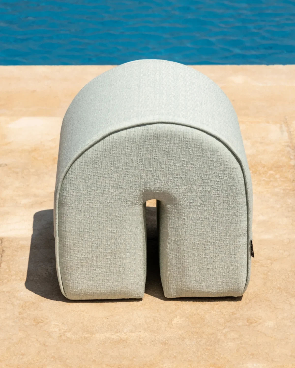 Saddle Pouf