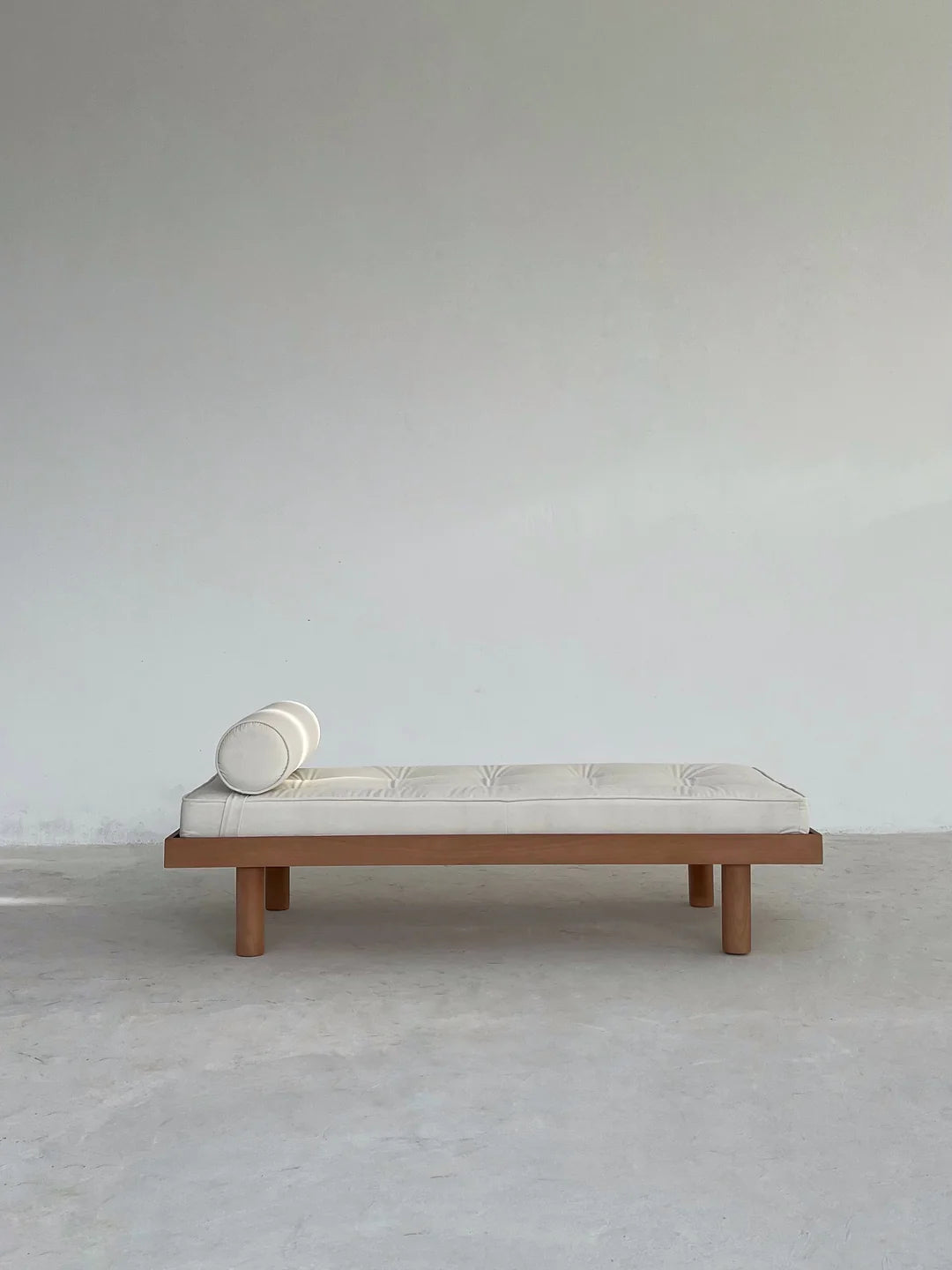 Oliver Bench