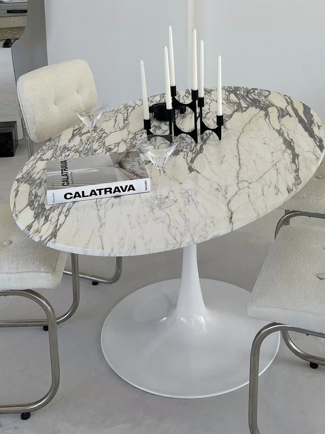 Tulip Dining Table