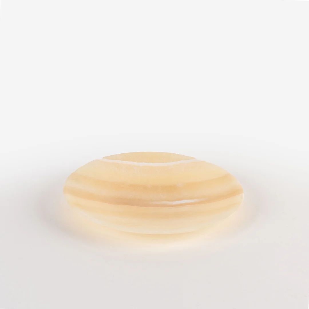 Alabaster Round Set
