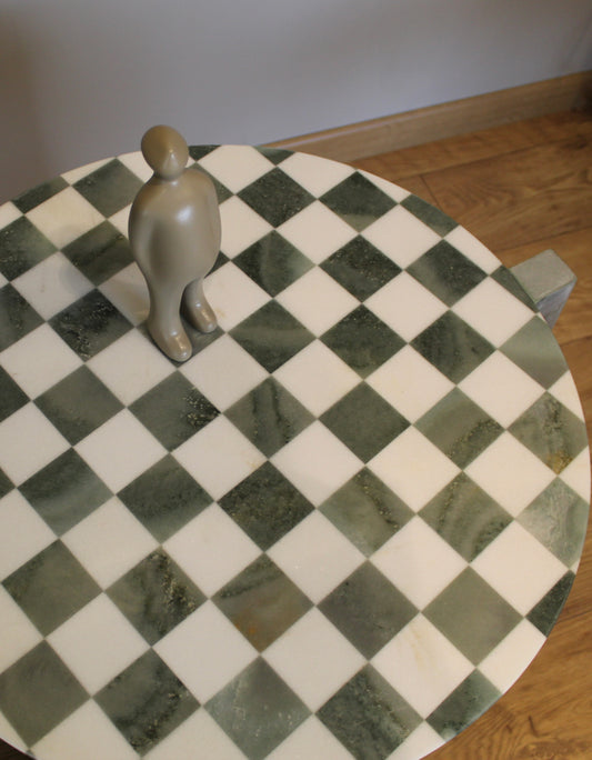 CHEQ’D Side table