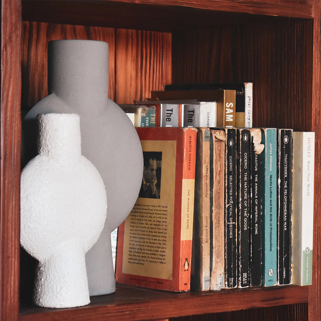 Mond Vase