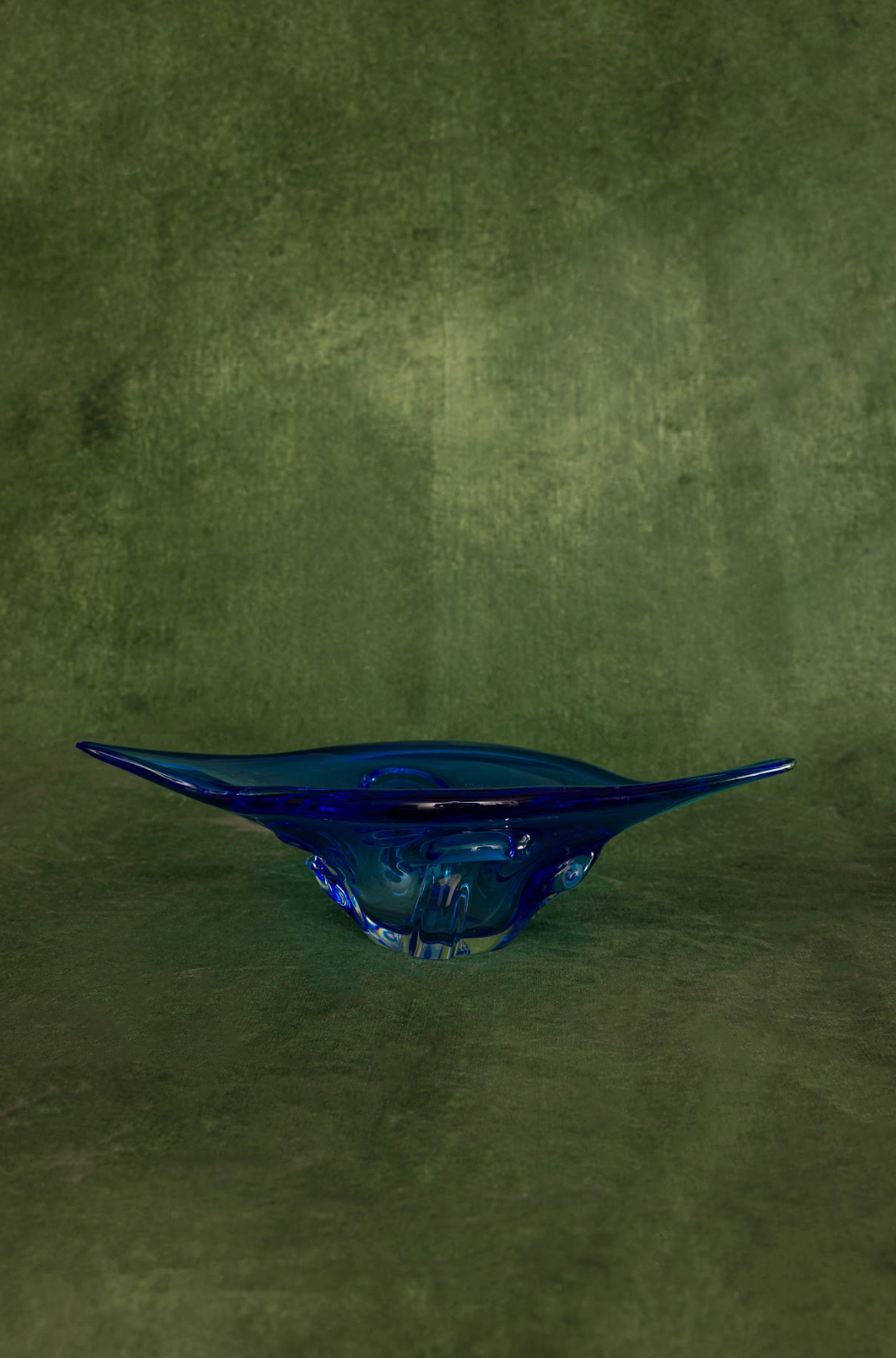 Chalet Art Glass Centerpiece Bowl in Aqua