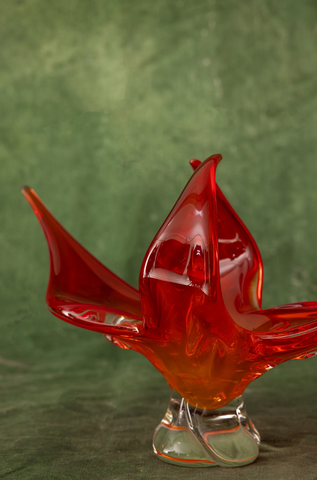 Chalet Art Glass Centerpiece Bowl in Bright Red and Deep Orange