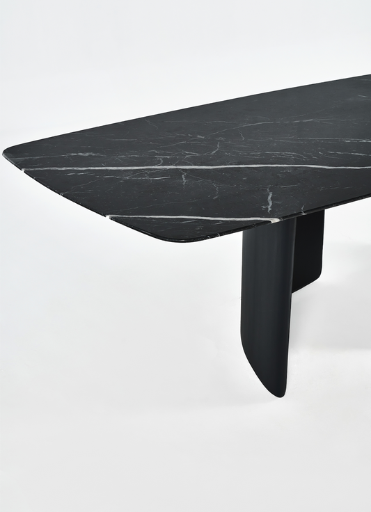Laza Dining Table