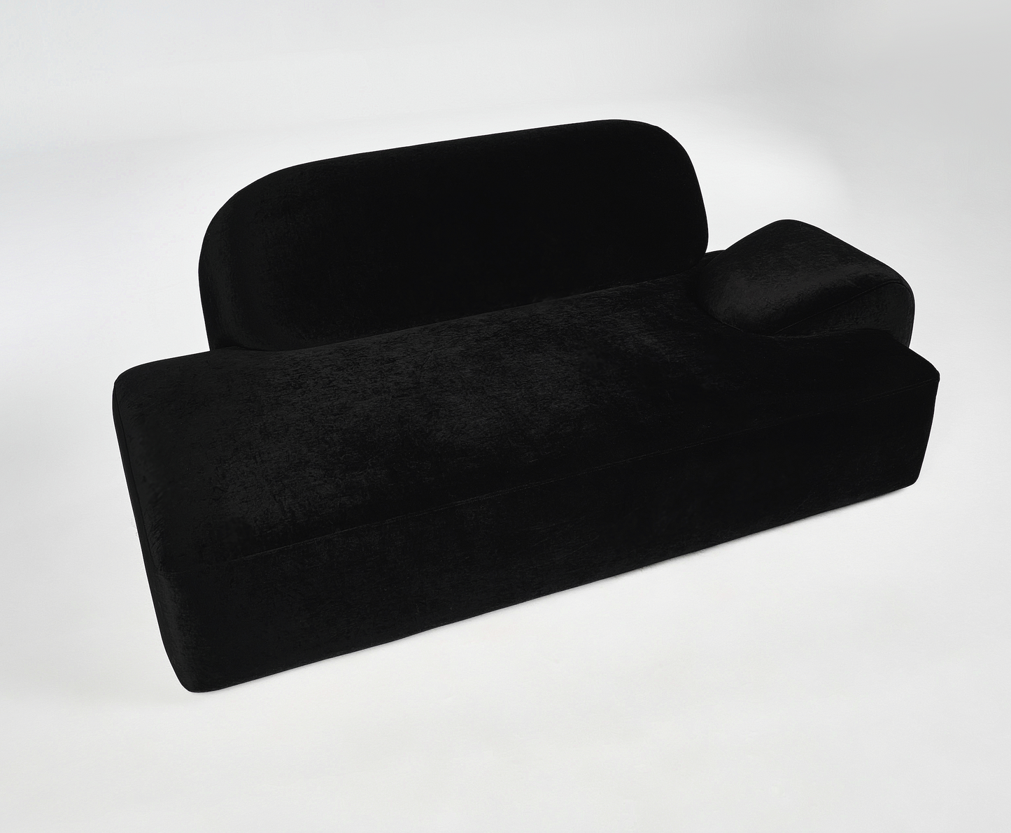 Ari Chaise Lounge