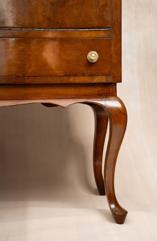 Bar & Cocktail Cabinet in Burl Wood with Lighting and Mirrored Interiors