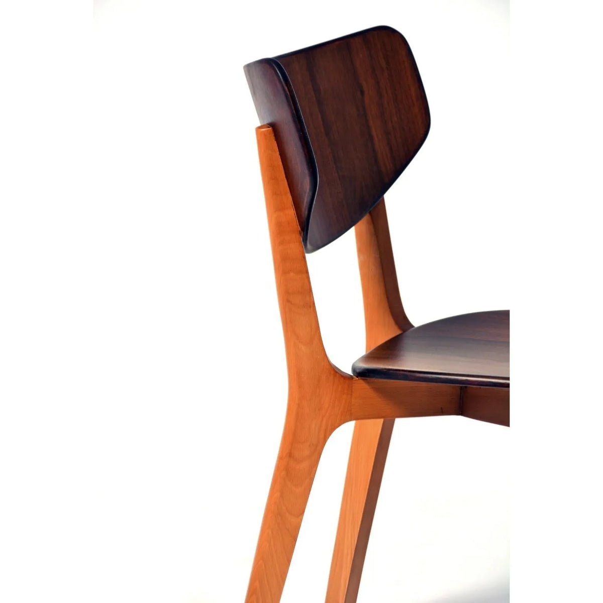 Curvy Chair - Ark Design- The Mob Collective