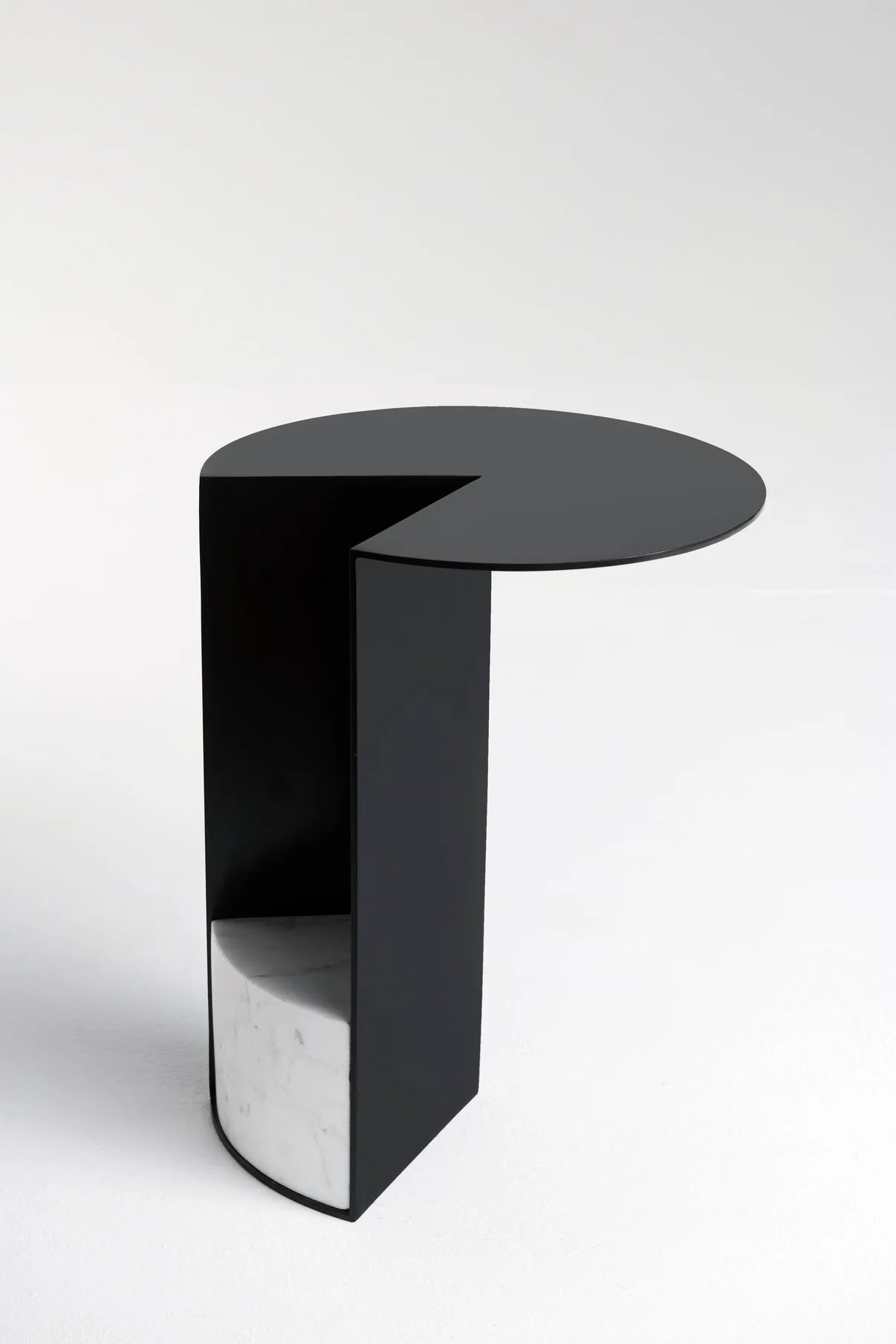 The Cantilever (Black x White)