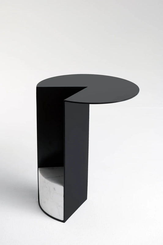 The Cantilever (Black x White)