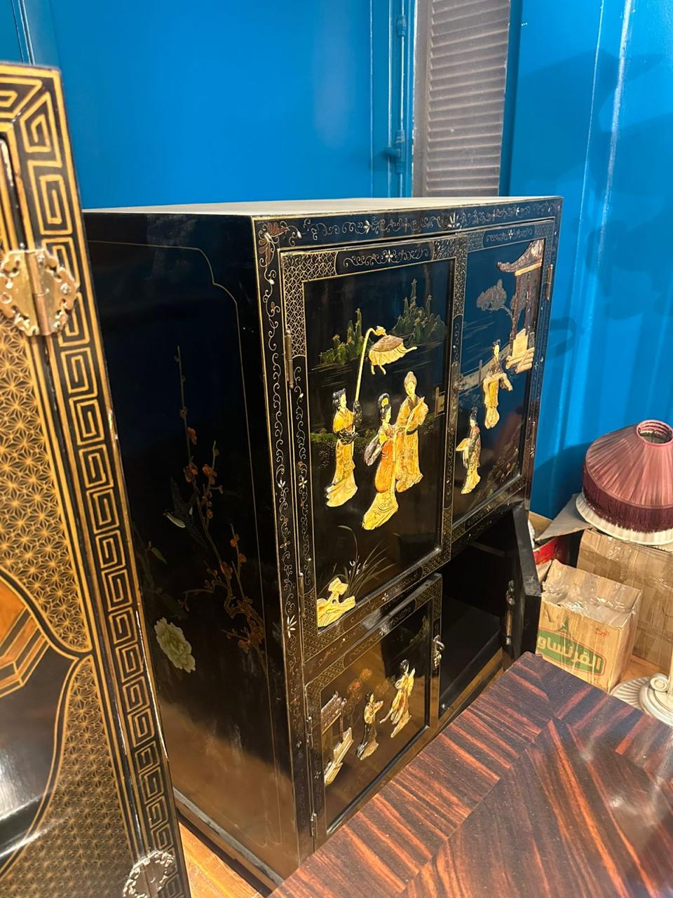 Chinese Black Lacquer Bar