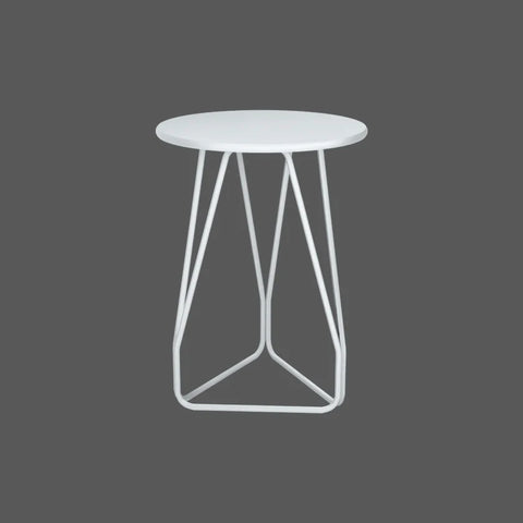 Stratto – Sculptural Metal Side Table