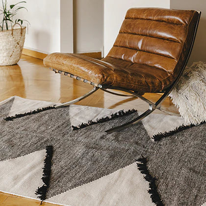 Frilled Diamonds Rug