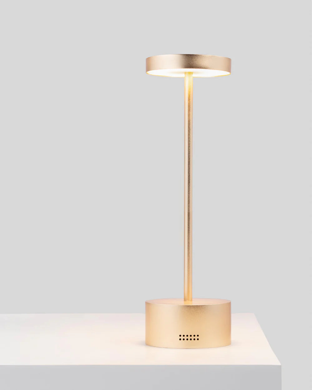 Slender Table Lamp – Modern Minimalist Lighting Design