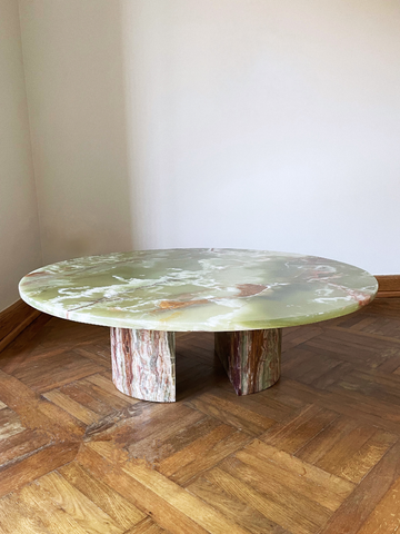 The Onyx Table - Ami- The Mob Collective