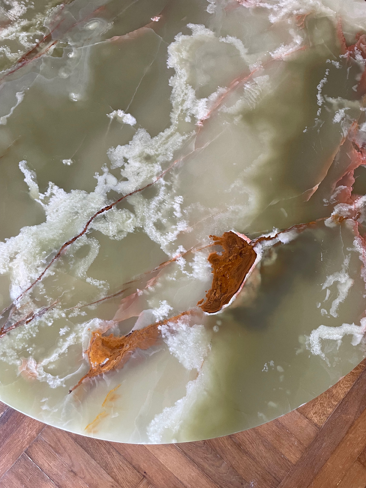 The Onyx Table - Ami- The Mob Collective