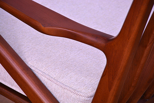 The Zed Chair - Ark Design- The Mob Collective