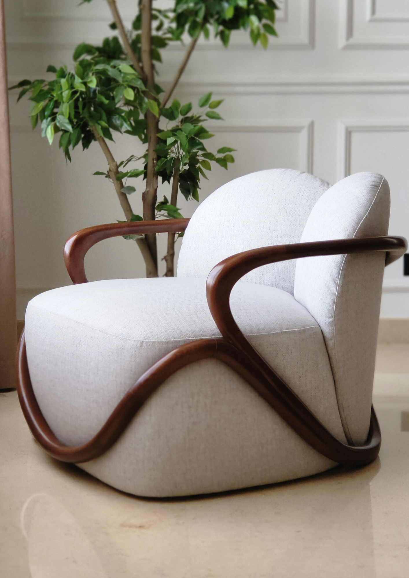 Hug Chair - SALA- The Mob Collective