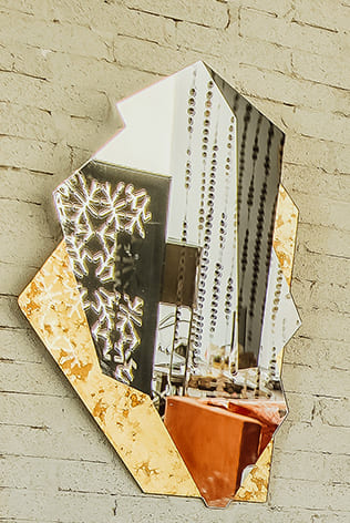 Edgy Mirror - Mahally- The Mob Collective