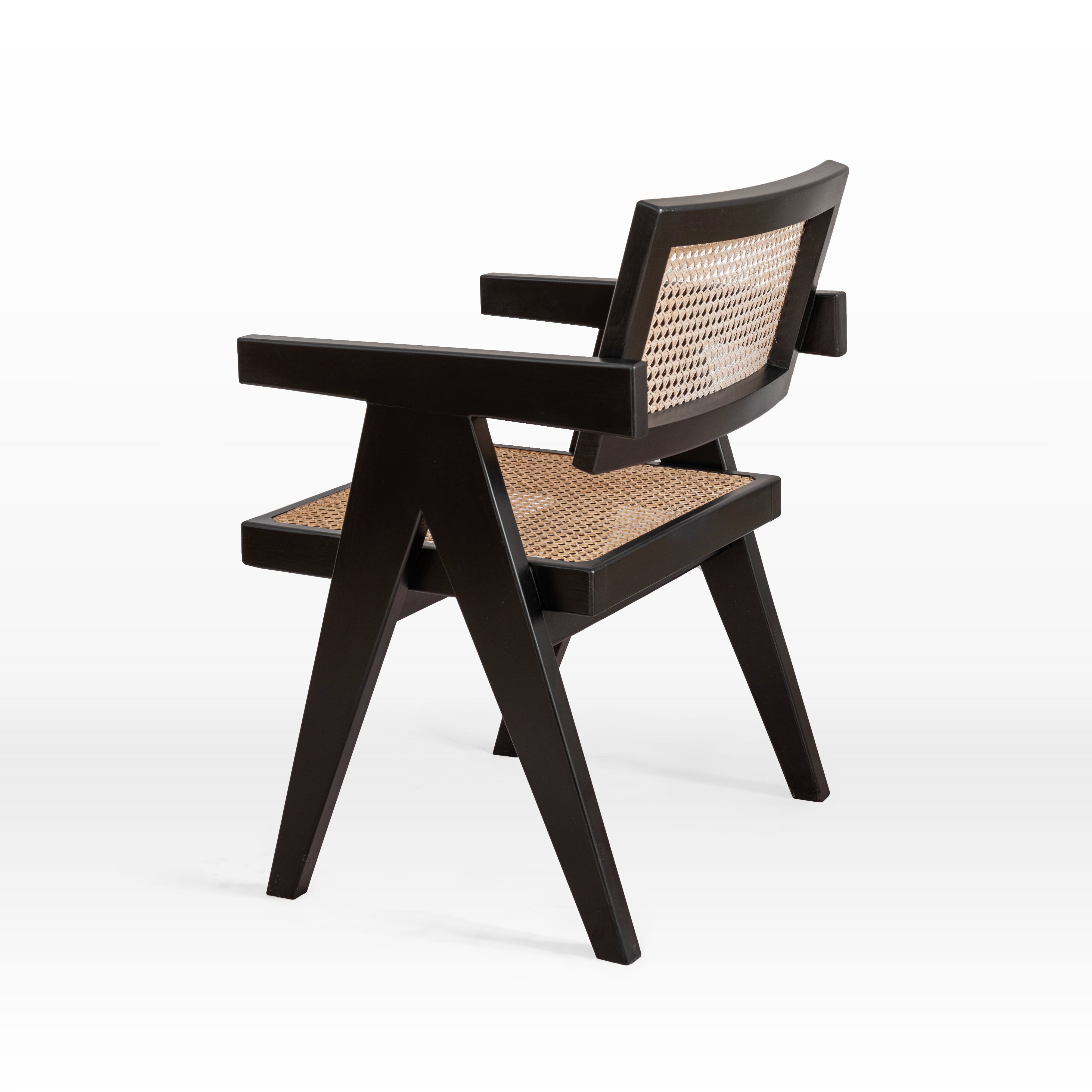 V Chair armed - Studio 39- The Mob Collective