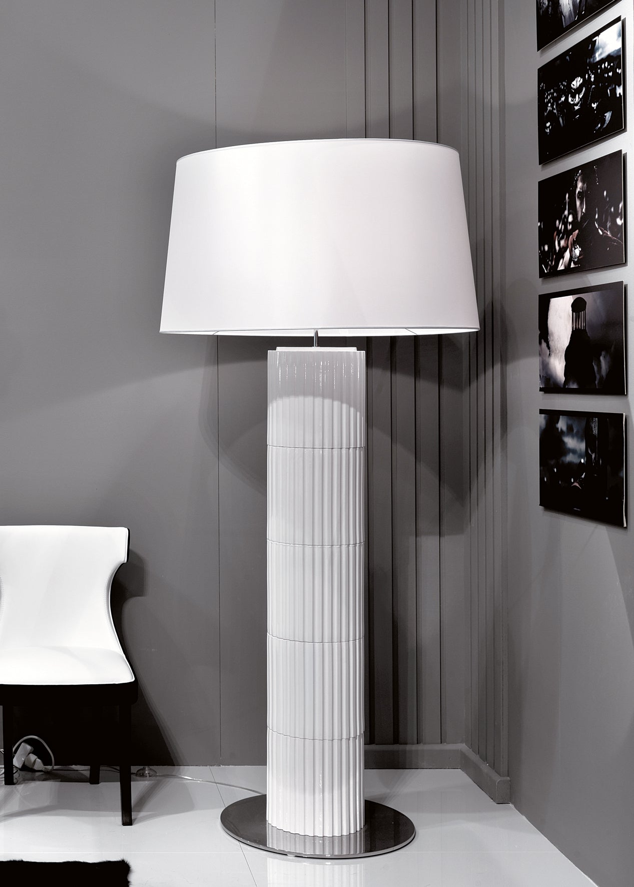 Vesta Floor Lamp - Visionnaire- The Mob Collective