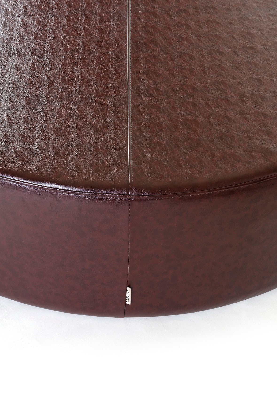 Patch Pouf - C REALITY- The Mob Collective